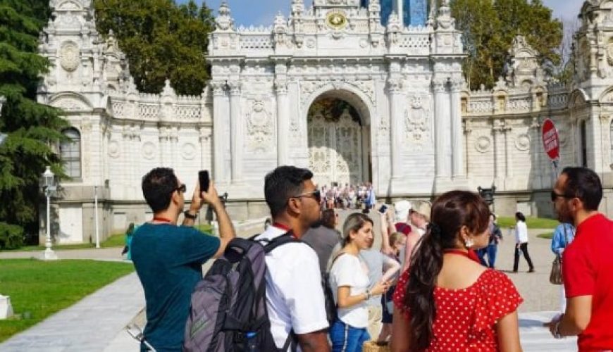 Dolmabahce Palace and Harem Tour