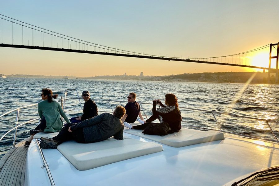 Istanbul Bosphorus Luxury Yacht Tour Sunset